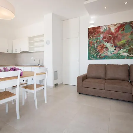 Kruno, With The Pool And Spectacular Sea View 别墅